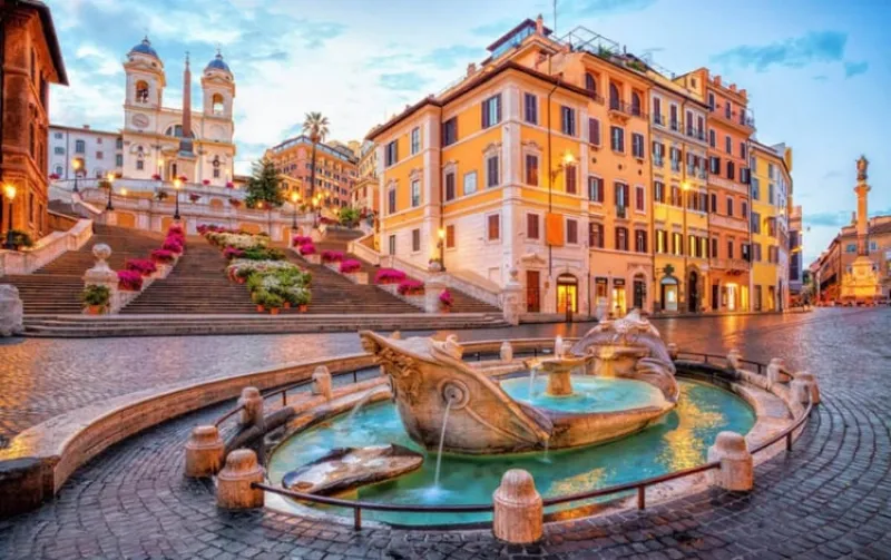 Bậc thang Tây Ban Nha - địa điểm ngắm hoàng hôn đầy lãng mạn