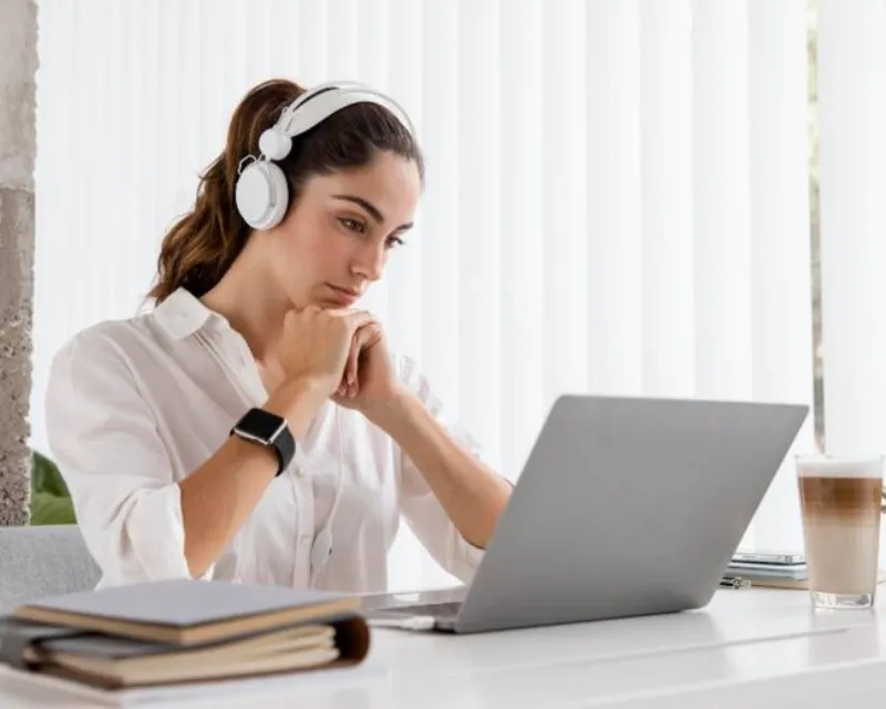 Các tiêu chí lựa chọn nguồn nghe phù hợp với trình độ