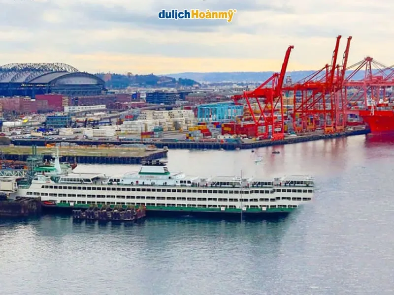 Cảng Seattle lưu thông dịch vụ vận tải