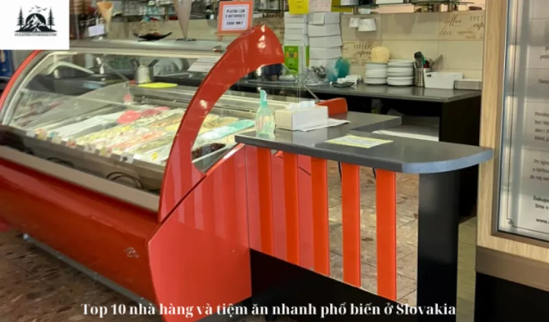 Cung điện Orava cổ kính