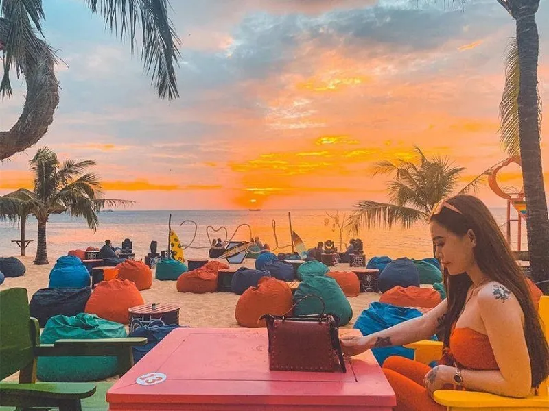 Địa điểm mới toanh Tiki Bar – ngắm hoàng hôn Phú Quốc