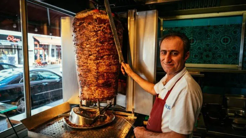 Doner Kebab - Nguồn gốc của những chiếc b&aacute;nh kẹp xuất sắc