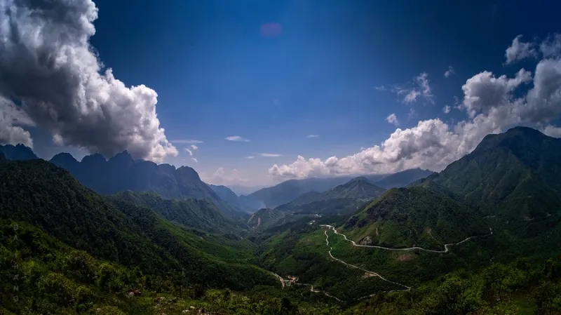 "Đường lên đèo Ô Quy Hồ"