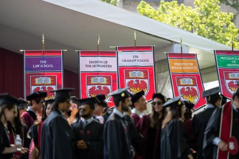 Học bổng cho sinh viên quốc tế khi chọn học tại Đại học Chicago