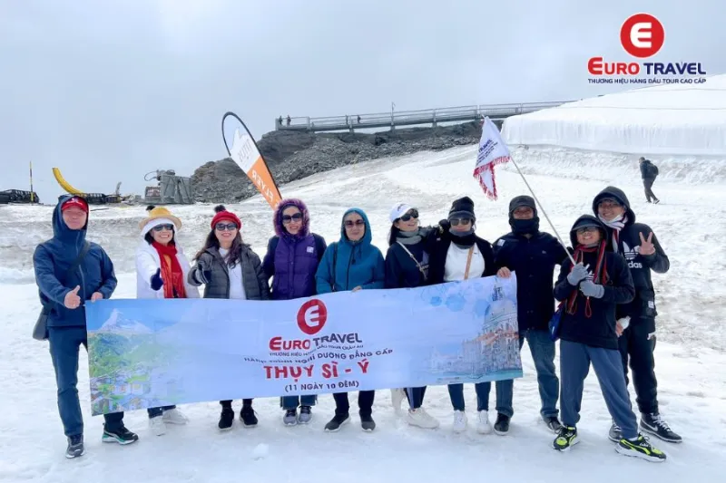 Mặc trang phục giữ ấm khi tham quan vào mùa đông