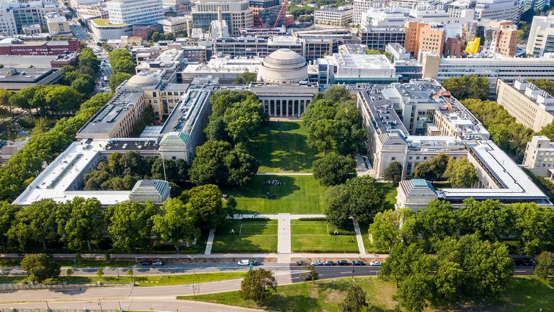 Massachusetts Institute of Technology là trường đại học Mỹ phù hợp với các sinh viên đam mê công nghệ 