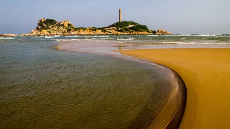 Mũi Kê Gà nằm tại xã Thuận Quý, huyện Hàm Thuận Nam, cách Phan Thiết khoảng 30 km. Nguồn ảnh: Viet Bach