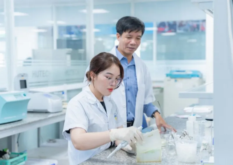 Ngành công nghệ sinh học HUTECH 3