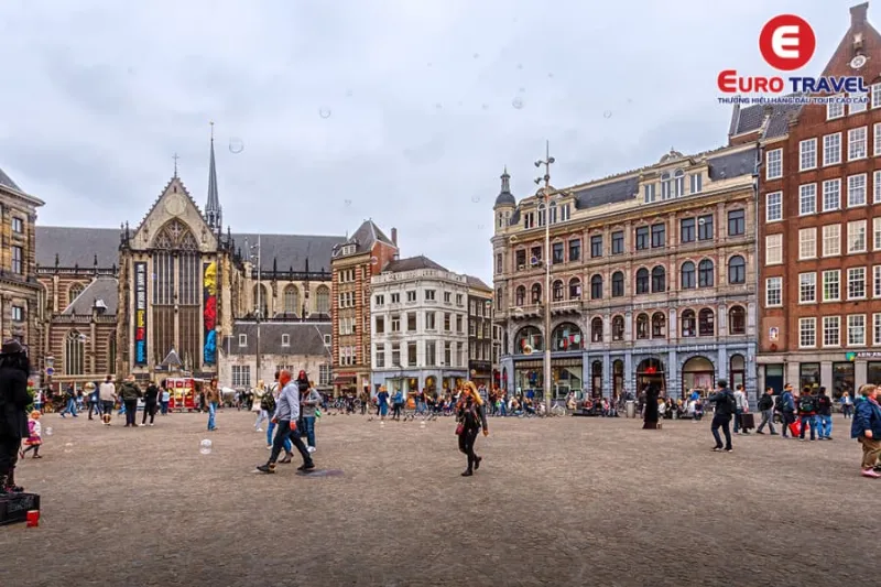 Quảng trường nổi tiếng Dam Square