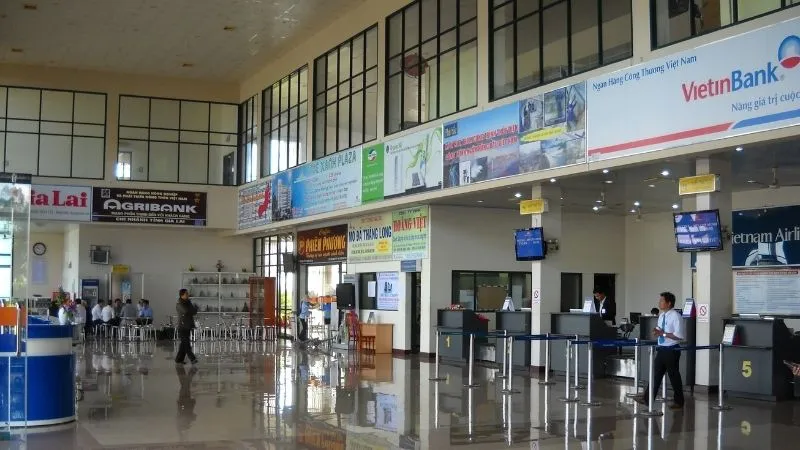 S&acirc;n đỗ t&agrave;u bay tại s&acirc;n bay Pleiku (Gia Lai)