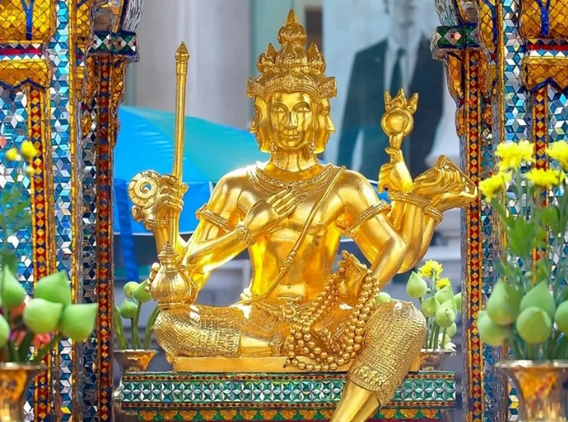 Sự tích Phật bốn mặt Thái Lan