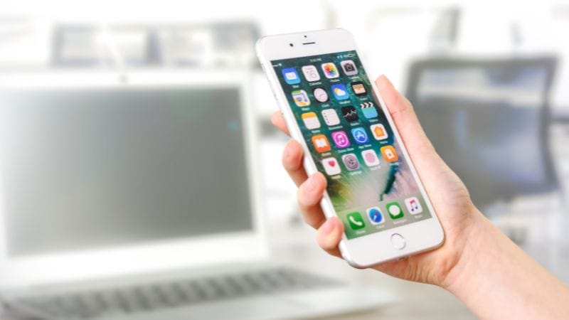 Bước 2: Tìm kiếm và nhấp vào liên kết tải app Android
