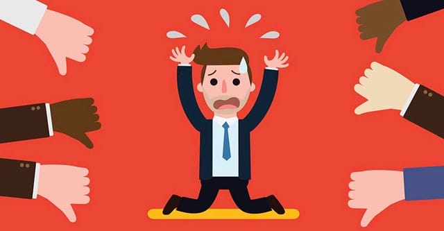 Complain đi với giới từ gì? Cấu trúc ít phổ biến "complain at" Complain đi với giới từ gì? Cấu trúc ít phổ biến "complain at"