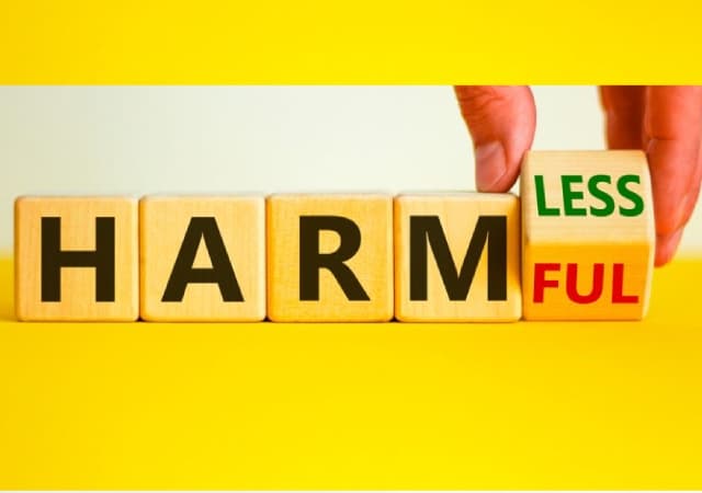 Harmful có nghĩa là gây hại