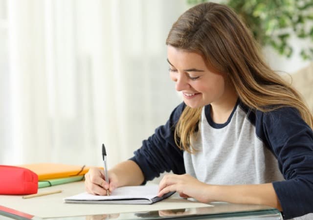 Thực hành sẽ giúp bạn ghi nhớ và hiểu cách dùng từ hơn