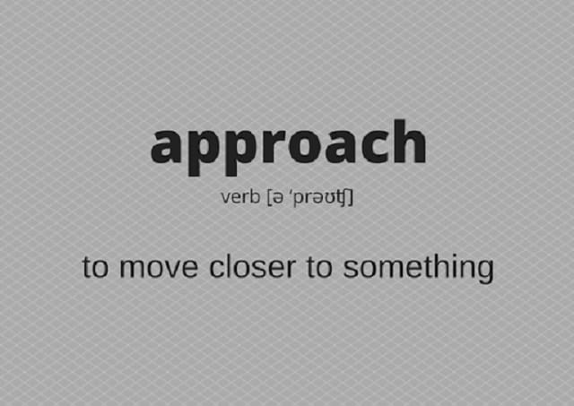 Approach đi với giới từ gì?
